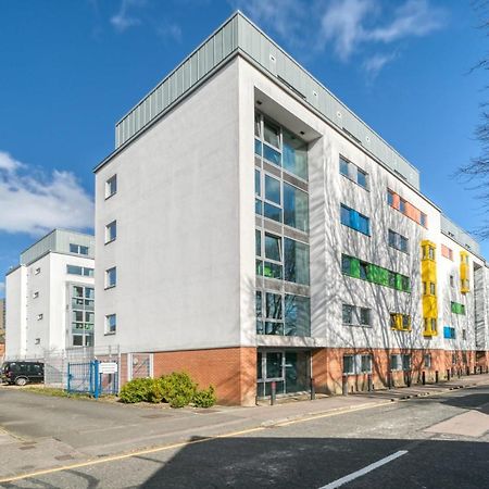 Bright & Central Studio In Luton, Sleeps 2 ルートン エクステリア 写真